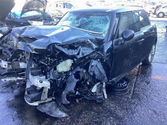 Uttjänta bilar auto Mini Cooper S Mini (F55), Hatchback 5-drs, 2013 2.0 16V Cooper S 2016/6