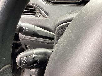 Peugeot 208 208 I (CA/CC/CK/CL), Hatchback, 2012 / 2019 1.0 Vti 12V PureTech picture 32
