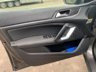 Peugeot 308 308 (L3/L8/LB/LH/LP), Hatchback 5-drs, 2013 / 2021 1.2 12V e-THP PureTech 110 picture 27