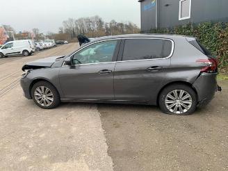 Peugeot 308 308 (L3/L8/LB/LH/LP), Hatchback 5-drs, 2013 / 2021 1.2 12V e-THP PureTech 110 picture 6