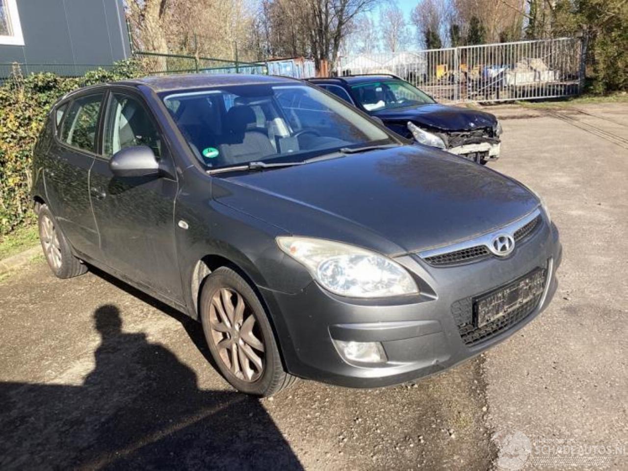 Hyundai I-30 i30 (FD), Hatchback, 2007 / 2011 1.4 CVVT 16V