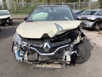 Salvage car Renault Captur Captur I (2R), SUV, 2013 1.2 TCE 16V EDC 2015/1