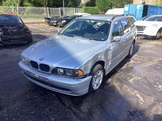 demontáž osobní automobily BMW 5-serie 5 serie Touring (E39), Combi, 1996 / 2004 520i 24V 2001/4