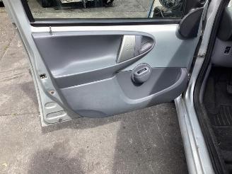 Toyota Aygo Aygo (B10), Hatchback, 2005 / 2014 1.0 12V VVT-i picture 21