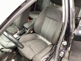 Opel Astra Astra J (PC6/PD6/PE6/PF6), Hatchback 5-drs, 2009 / 2015 1.6 Turbo 16V picture 21