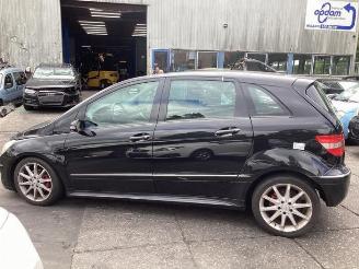 Mercedes B-klasse B (W245), Hatchback, 2005 / 2011 2.0 B-200 16V Turbo picture 8