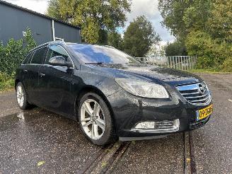 Schadeauto Opel Insignia 2.0 turbo Cosmo Opel Insignia Sports Tourer 2010/12