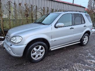 ojeté vozy osobní automobily Mercedes ML 2.7 CDI Diesel 2.685cc 120kW 2004/1