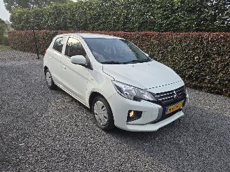 Coche accidentado Mitsubishi   2021/10
