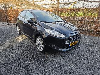 uszkodzony samochody osobowe Ford Fiesta 1.0 EcoBoost Titanium 2015/2