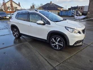 Peugeot 2008 1.2 PureTech Allure picture 3