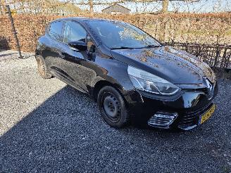 uszkodzony samochody osobowe Renault Clio 0.9 TCe Eco2 Expression 2016/8