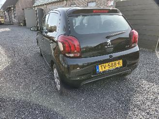 Peugeot 108  picture 4