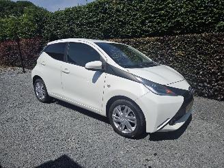 Schadeauto Toyota Aygo 1.0 VVT-1 X-SPORT 2017/5