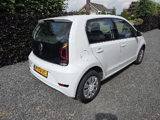 Volkswagen Up!  picture 2