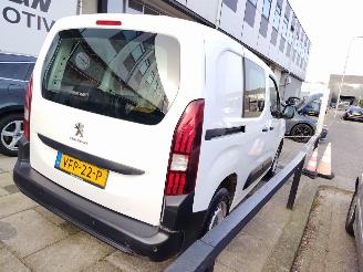 Peugeot Partner Groot Navi MOTORSCHADE! picture 4