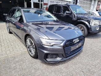 Damaged car Audi A6 avant 55 E-tfsi Quattro S-line 367PK! 2020/9