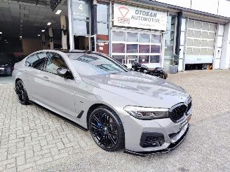 Unfallwagen BMW 5-serie 545E X-drive M Performance NARDO 360 CAM COGNAC LEDER 400PK! 2021/10