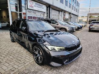damaged passenger cars BMW 3-serie 320E M Performance Facelift CURVED SCREEN HARMAN KARDON 2023/1