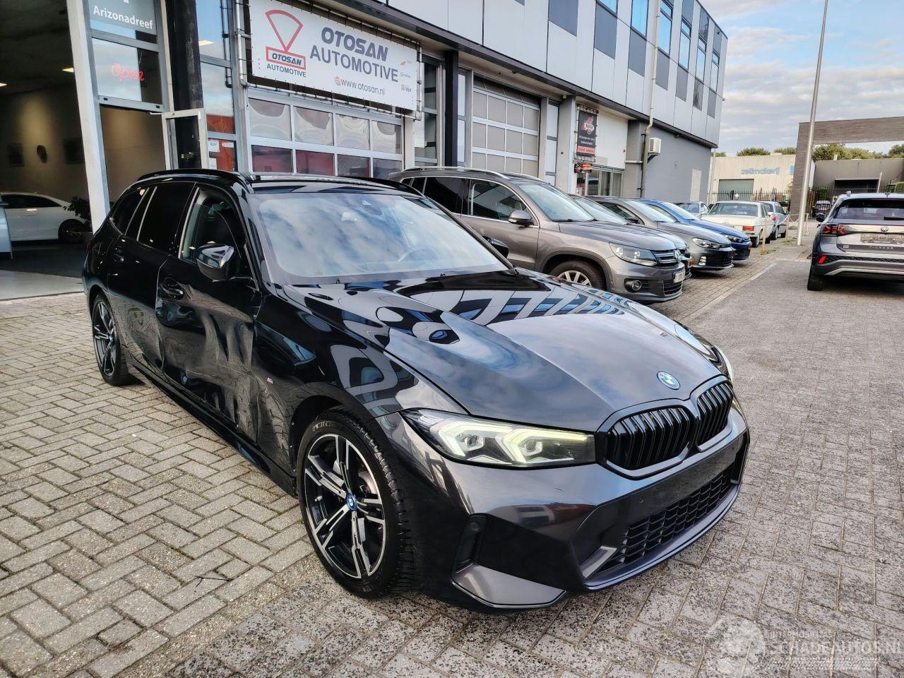 BMW 3-serie 320E M Performance Facelift CURVED SCREEN HARMAN KARDON