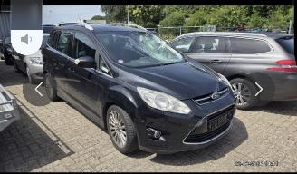 Coche accidentado Ford Grand C-Max 1.0 titanium 2013/1