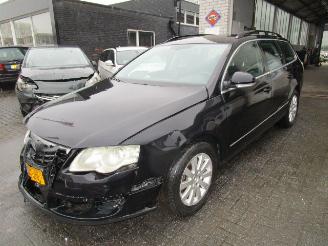 uszkodzony samochody osobowe Volkswagen Passat 1.9 TDI 2006/2