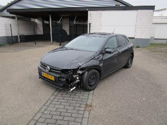 krockskadad bil auto Volkswagen Polo 1.0 TSI 2020/2