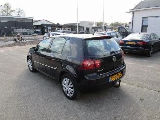 Volkswagen Golf 1.6 tdi picture 4