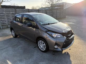 Schadeauto Toyota Yaris 1.5I - 16V HYBRID 2016/10