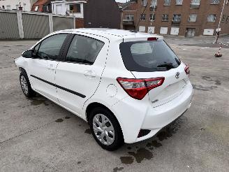 škoda osobní automobily Toyota Yaris 1.0i - 12V 2020/7