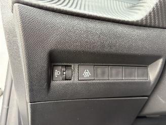 Peugeot 208 1.5 BLUE HDI - 16V TURBO picture 14