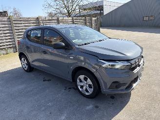 uszkodzony samochody osobowe Dacia Sandero GPL 2025/3