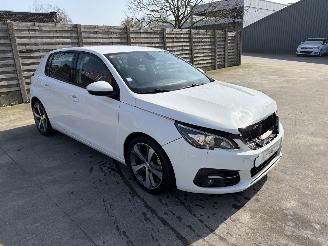 Schadeauto Peugeot 308 2 PHASE 2 1,5 2018/3
