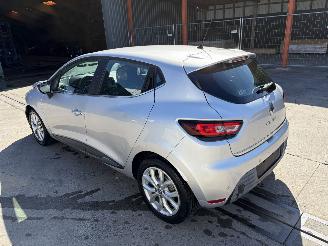 Renault Clio PHASE 2 1.2i - 16V TURBO TCE 120 picture 4