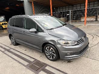 Voiture accidenté Volkswagen Touran 1.6 TDI - 16V TURBO 7 SEATS 2018/10