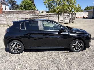 Peugeot 208 II 1.2I PURETECH 12V picture 21