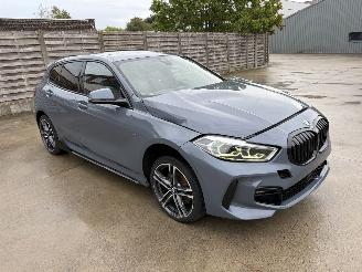 Schadeauto BMW 1-serie 118D F40 2.0D - 16V TURBO 2021/5