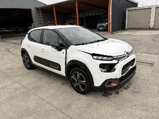 Citroën C3 3 C-Series 1.2 PureTech S&S picture 2