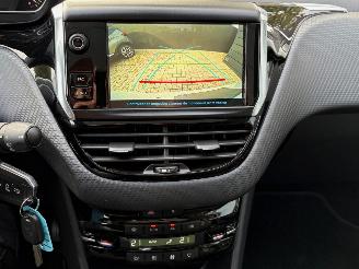 Peugeot 2008 1.2 PureTech Allure | Navi Panoramadak Camera picture 12