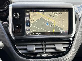 Peugeot 208 1.2 PureTech Style 5 deurs | Navi Lm-velgen Pdc picture 14