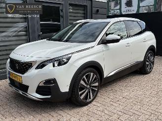 skadebil auto Peugeot 3008 1.2 PURETECH ALLURE | PANORAMADAK | NIEUWE D.RIEM | NAP | SCHADEVRIJ 2017/11