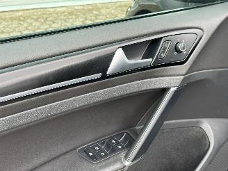 Volkswagen Golf 300PK Leer DSG Navi LM picture 12