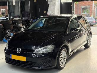 Schadeauto Volkswagen Golf 1.6TDI DSG NAP 2014/1