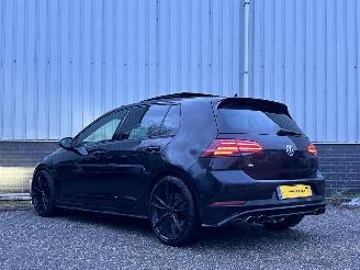 Volkswagen Golf 2.0TSI 410pk Black Edition picture 4