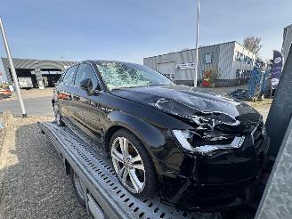 skadebil auto Audi A3 1.6TDI 3x S-line 2013/6