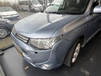 Avarii autoturisme Mitsubishi Outlander 2.0 PHEV Instyle+ 2013/12