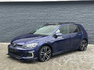 Vaurioauto  passenger cars Volkswagen Golf 1.4TSI 7.5 GTE PANORAMA 1ste eigenaar 2018/1
