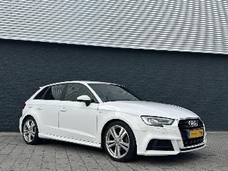 damaged passenger cars Audi   2019/1