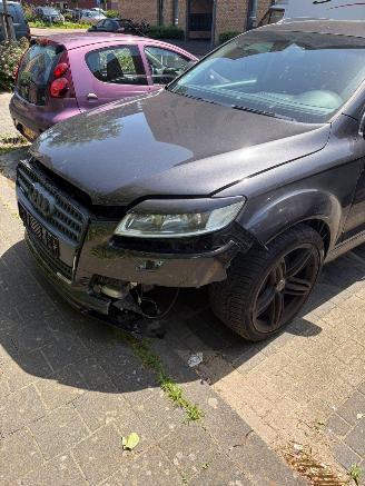 Audi Q7 4.2 FSI Quattro Pro Line + 7persoons picture 5