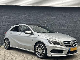 Coche accidentado Mercedes A-klasse A180 AMG Line Panorama Alcantara Led 2013/1